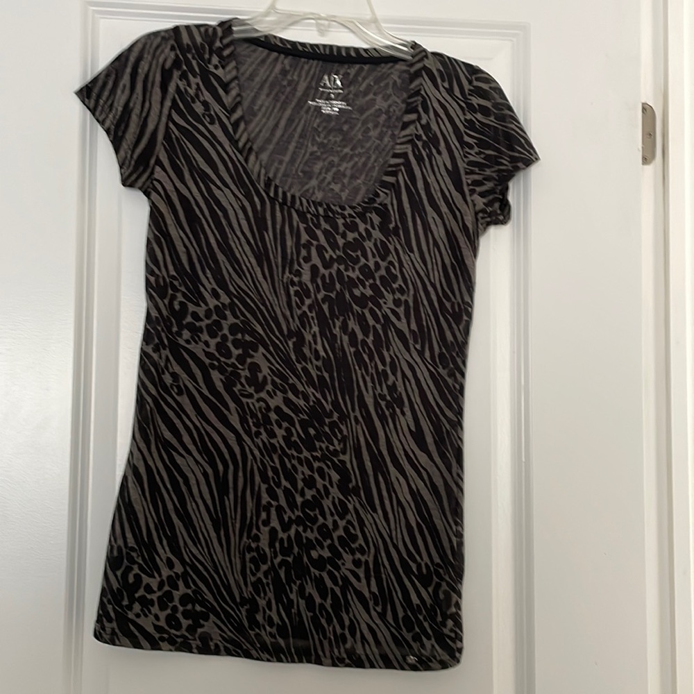 Armani Exchange Women’s snake print t-shirt Size Small